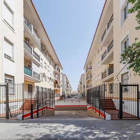 Algaba 3 D Planta Apartment La Algaba Екстериор снимка
