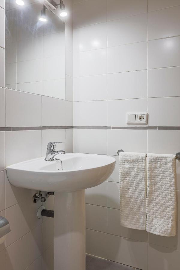 Algaba 3 D Planta Apartment La Algaba Екстериор снимка